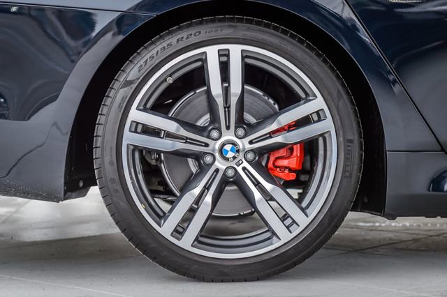 Used 2019 BMW 740i w/ Executive Package image 15