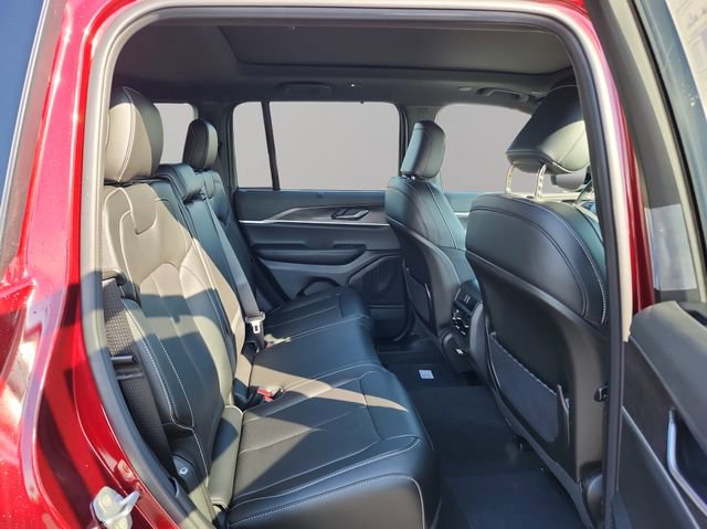 New 2025 Jeep Grand Cherokee Limited image 21