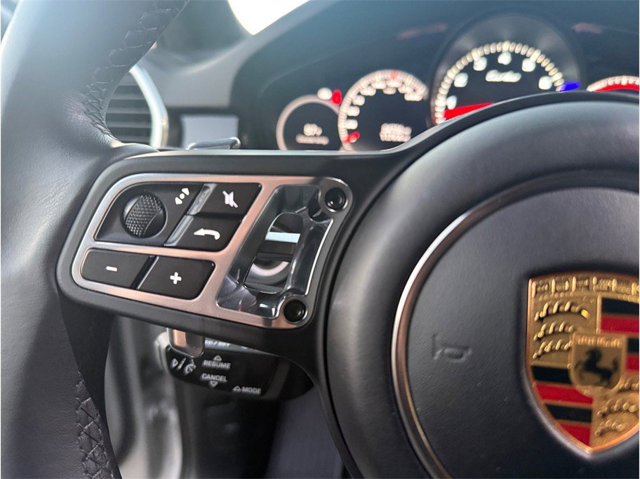 Used 2023 Porsche Cayenne Turbo image 15