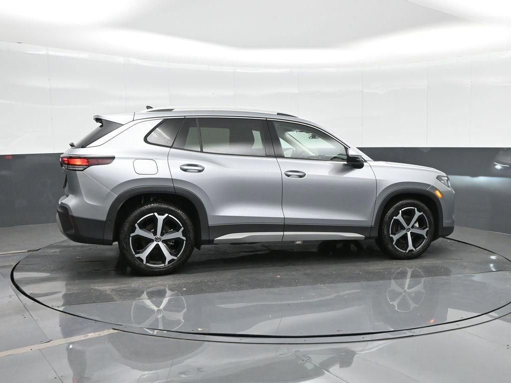 New 2026 Volkswagen Tiguan SE image 4