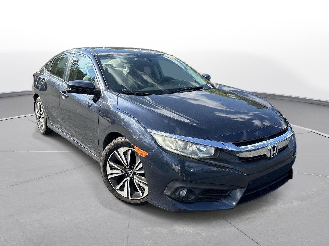 Used 2016 Honda Civic EX-T image 4