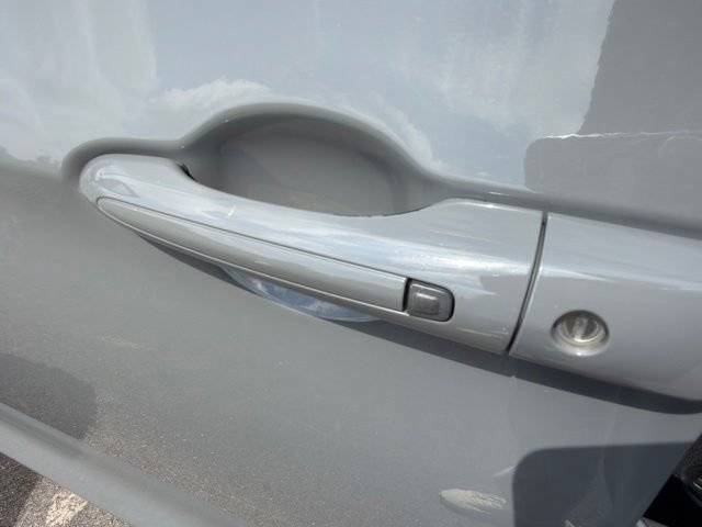 Used 2023 Chrysler Pacifica Touring-L FWD image 21