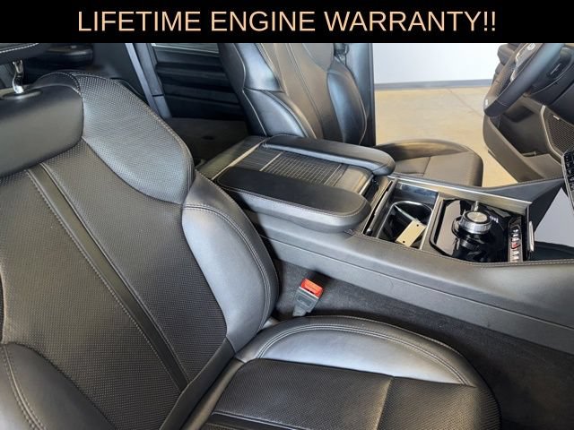 Certified 2024 Jeep Wagoneer L Series II w/ Flexible Seating Group AWD/4WD image 38