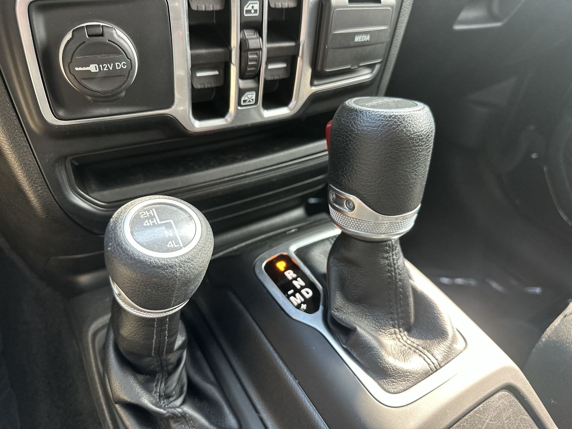 Used 2022 Jeep Gladiator Sport AWD/4WD image 20