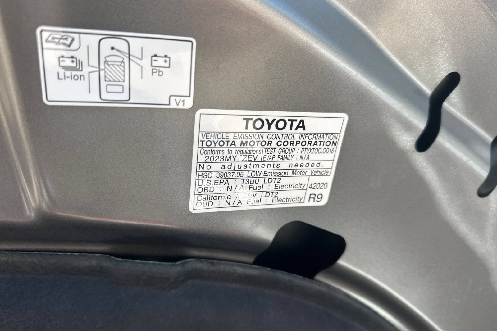 Certified 2023 Toyota bZ4X FWD image 37