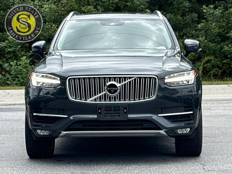 Used 2017 Volvo XC90 T6 Inscription w/ Vision Package image 2