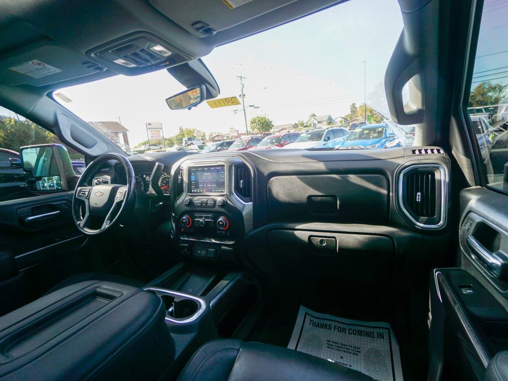 Used 2020 Chevrolet Silverado 2500 LTZ w/ LTZ Premium Package AWD/4WD image 18