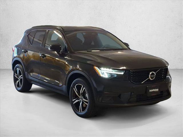 New 2026 Volvo XC40 B5 Core w/ Protection Package Premier AWD/4WD image 7