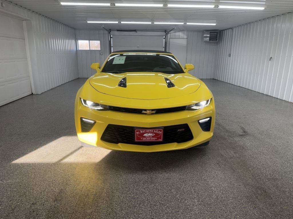 Used 2017 Chevrolet Camaro SS image 3