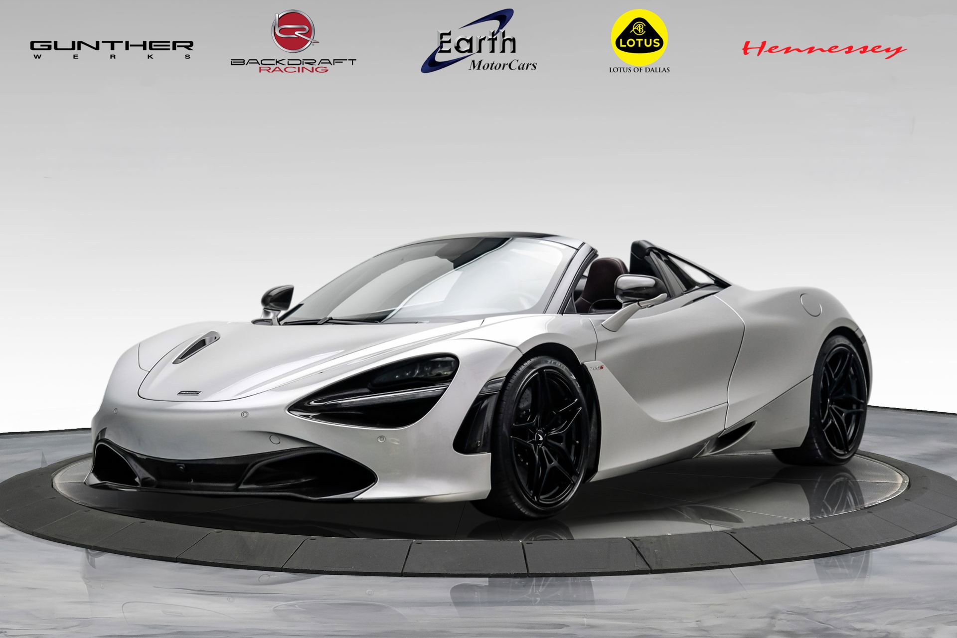 Used 2020 McLaren 720S Luxury RWD image 1