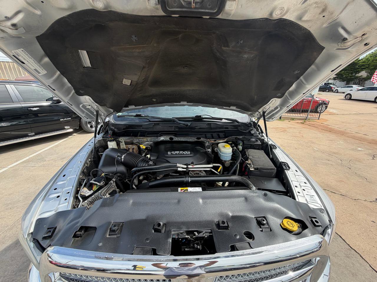 Used 2014 RAM 2500 Limited AWD/4WD image 38