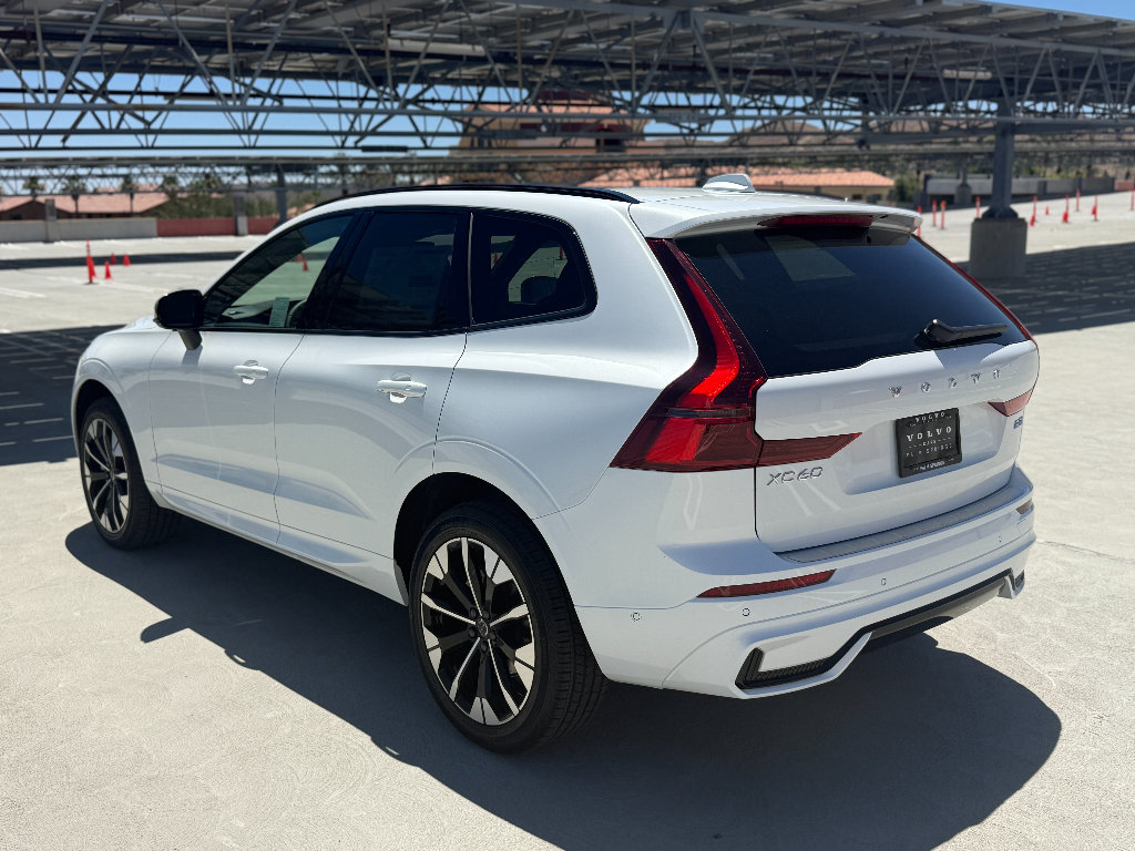New 2026 Volvo XC60 B5 Plus w/ Climate Package AWD/4WD image 5