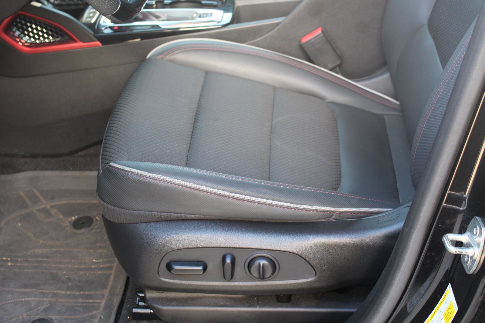 Used 2022 Chevrolet TrailBlazer RS image 26