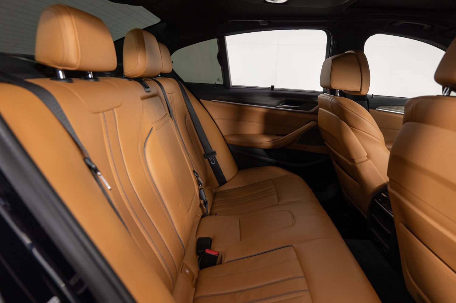 Used 2019 BMW M550i xDrive AWD/4WD image 23