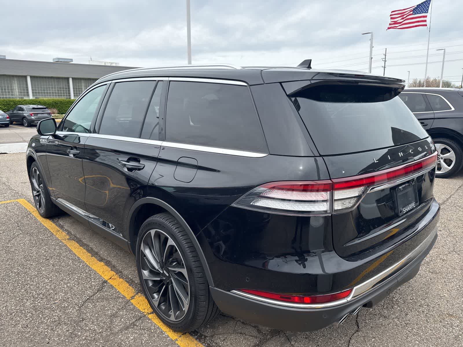 Used 2020 Lincoln Aviator Reserve w/ Equipment Group 202A AWD/4WD image 18
