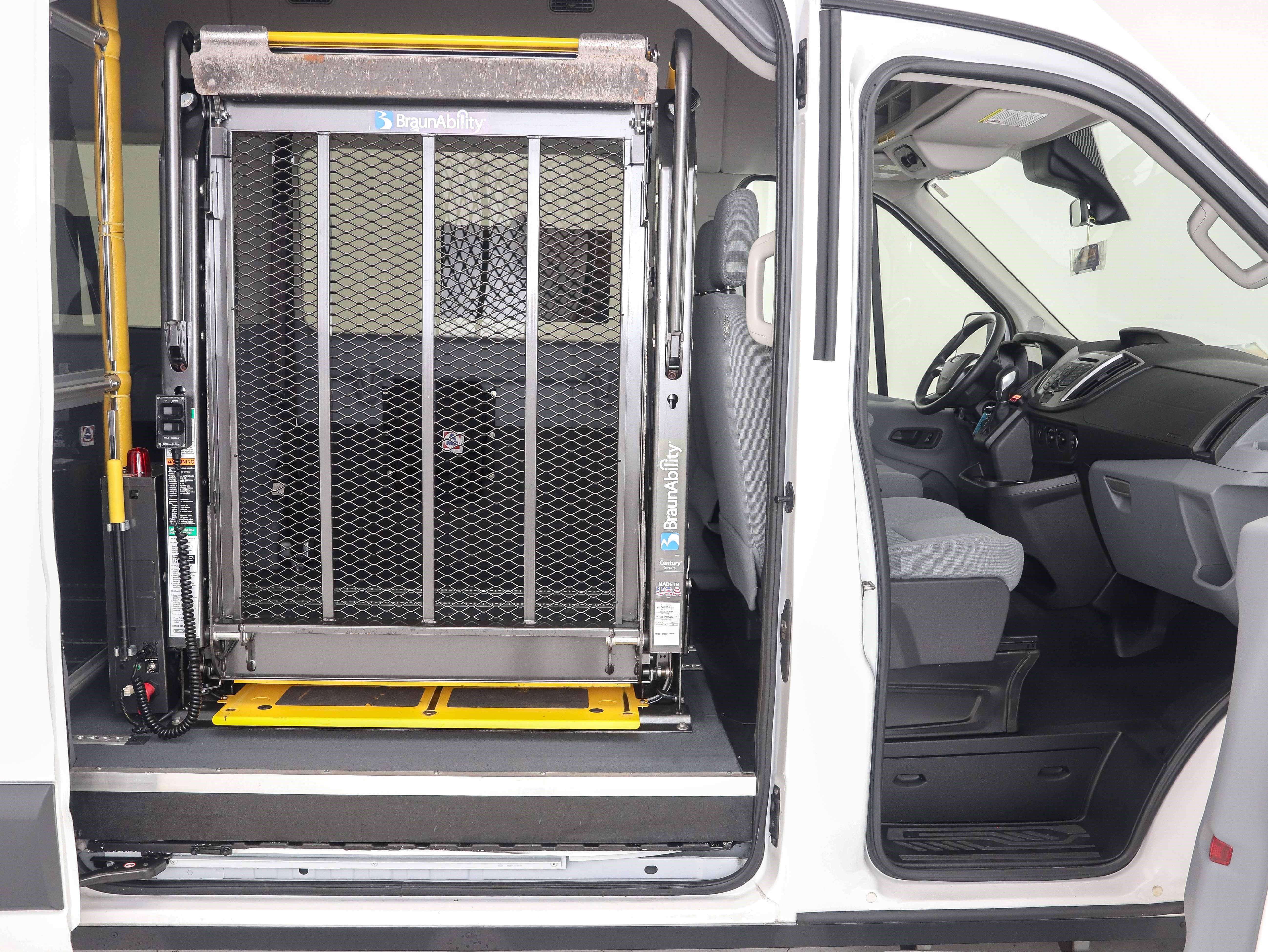 Used 2016 Ford Transit 350 XLT image 13