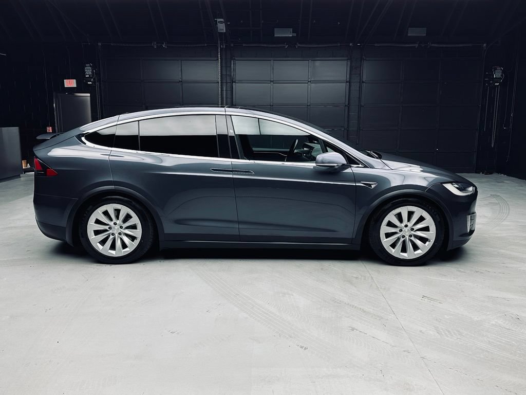 Used 2016 Tesla Model X 90D AWD/4WD image 7