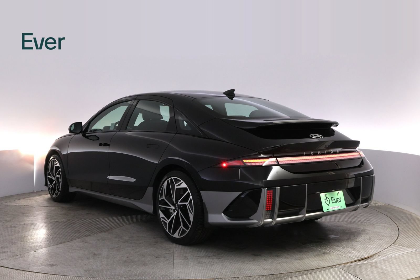 Used 2023 Hyundai Ioniq 6 Limited RWD image 17
