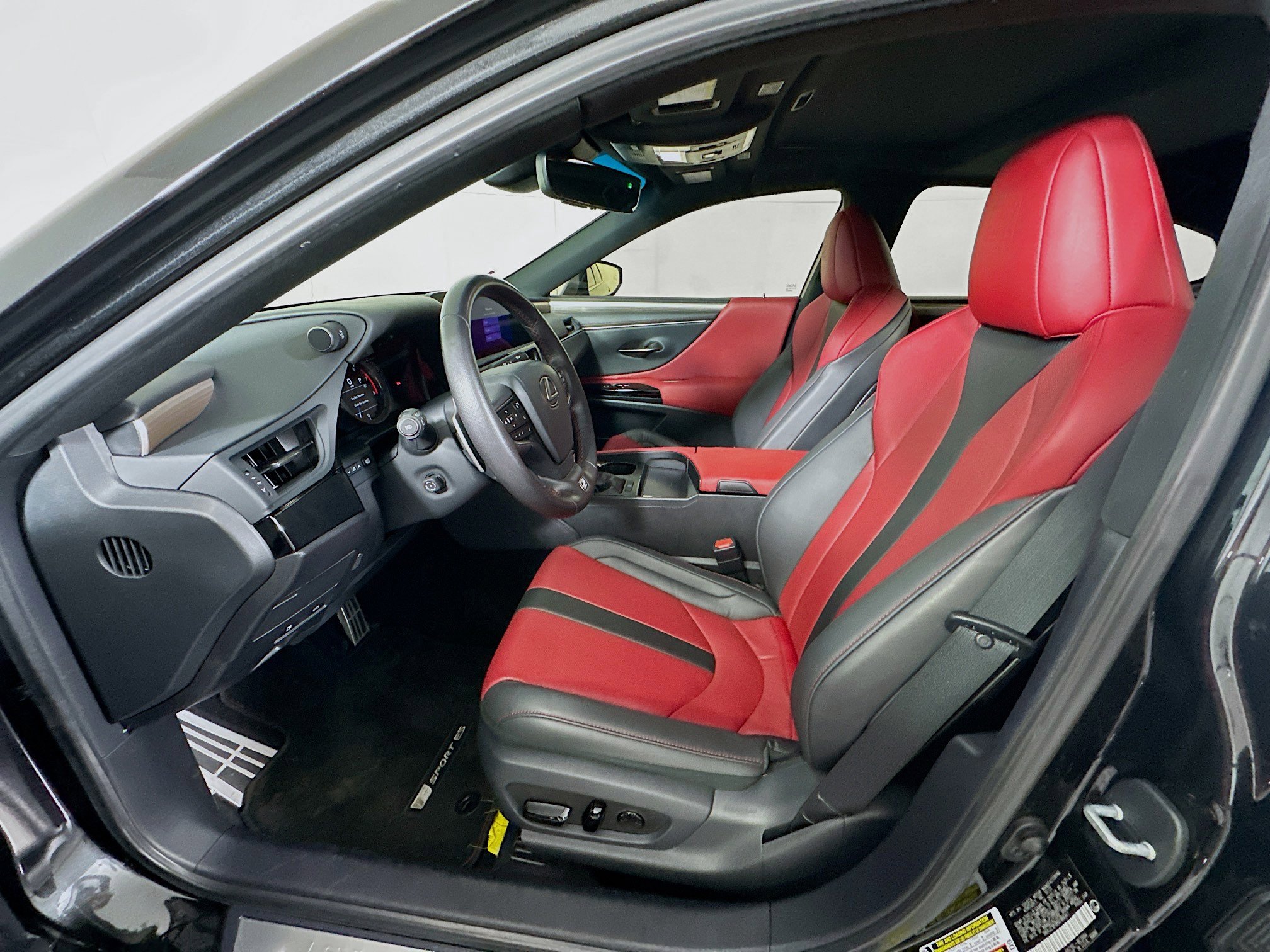 Used 2024 Lexus ES 350 F Sport w/ Accessory Package (Z2) image 13