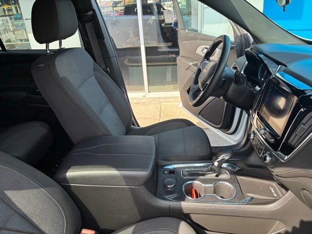 Used 2023 Chevrolet Traverse LT image 20