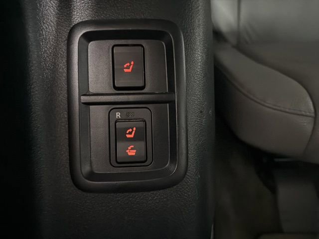 Used 2011 Toyota Sequoia Limited AWD/4WD image 40