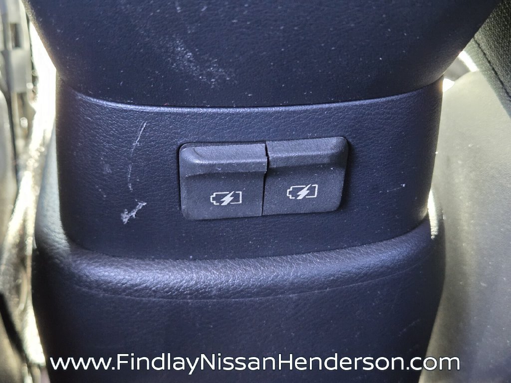 Used 2020 Nissan Kicks SR FWD image 12