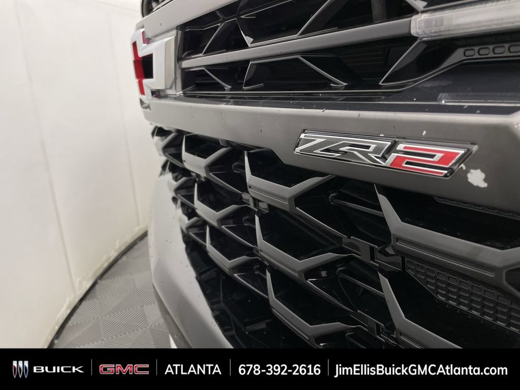 Used 2024 Chevrolet Silverado 1500 ZR2 image 32