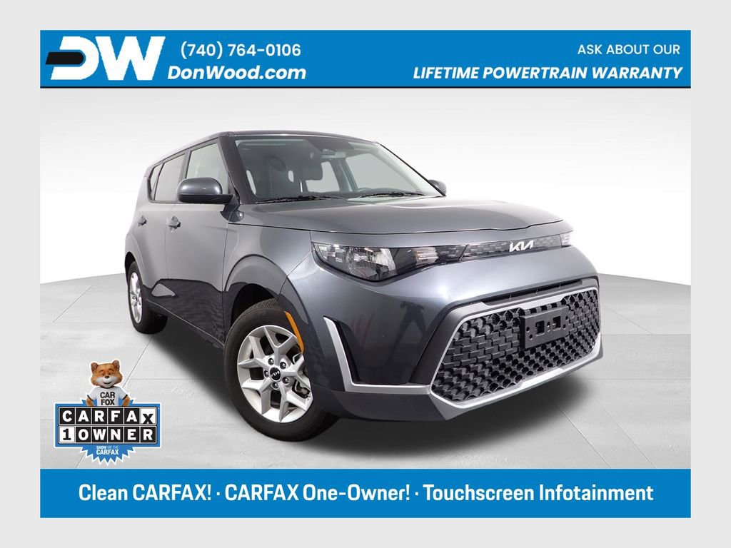 Used 2025 Kia Soul LX w/ LX Technology Package FWD image 1
