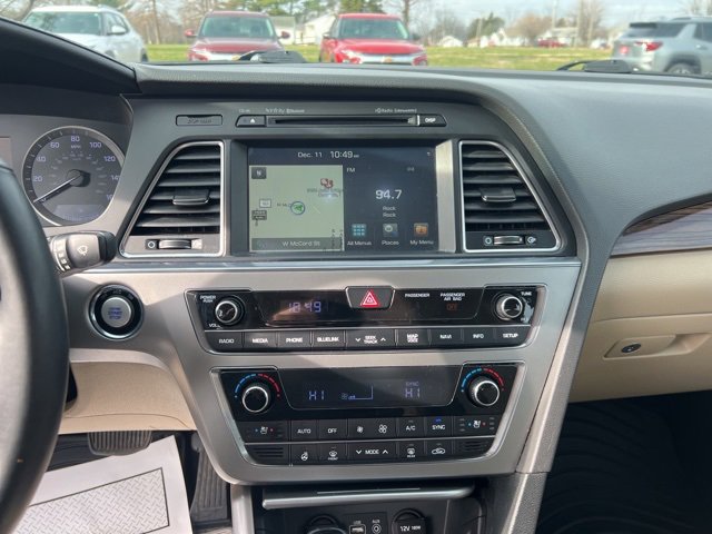 Used 2016 Hyundai Sonata Limited w/ Option Group 05 image 21