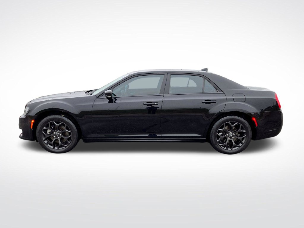 Used 2022 Chrysler 300 Touring L AWD/4WD image 6