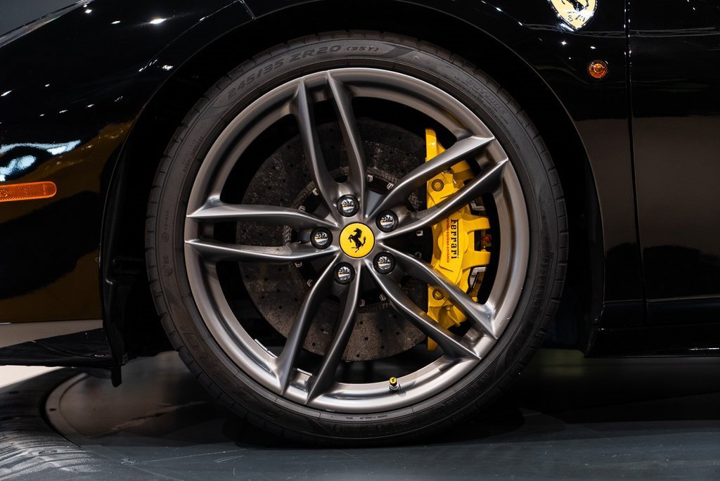 Used 2018 Ferrari 488 GTB Base image 13