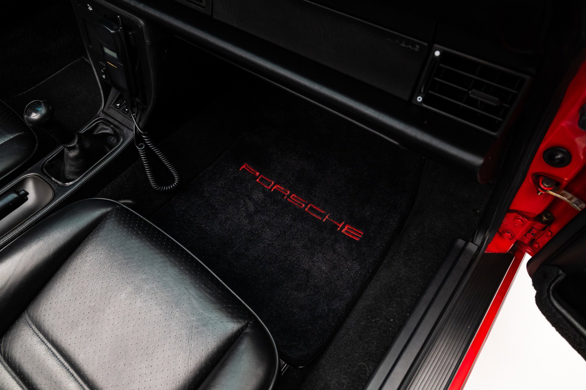 Used 1993 Porsche 911 Carrera image 38