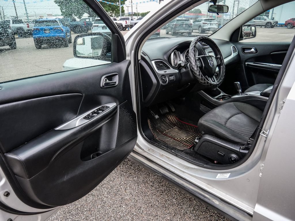 Used 2012 Dodge Journey SXT w/ Popular Equipment Group FWD image 21