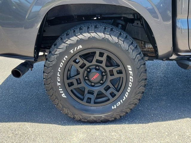 Certified 2023 Toyota Tacoma SR5 RWD image 5