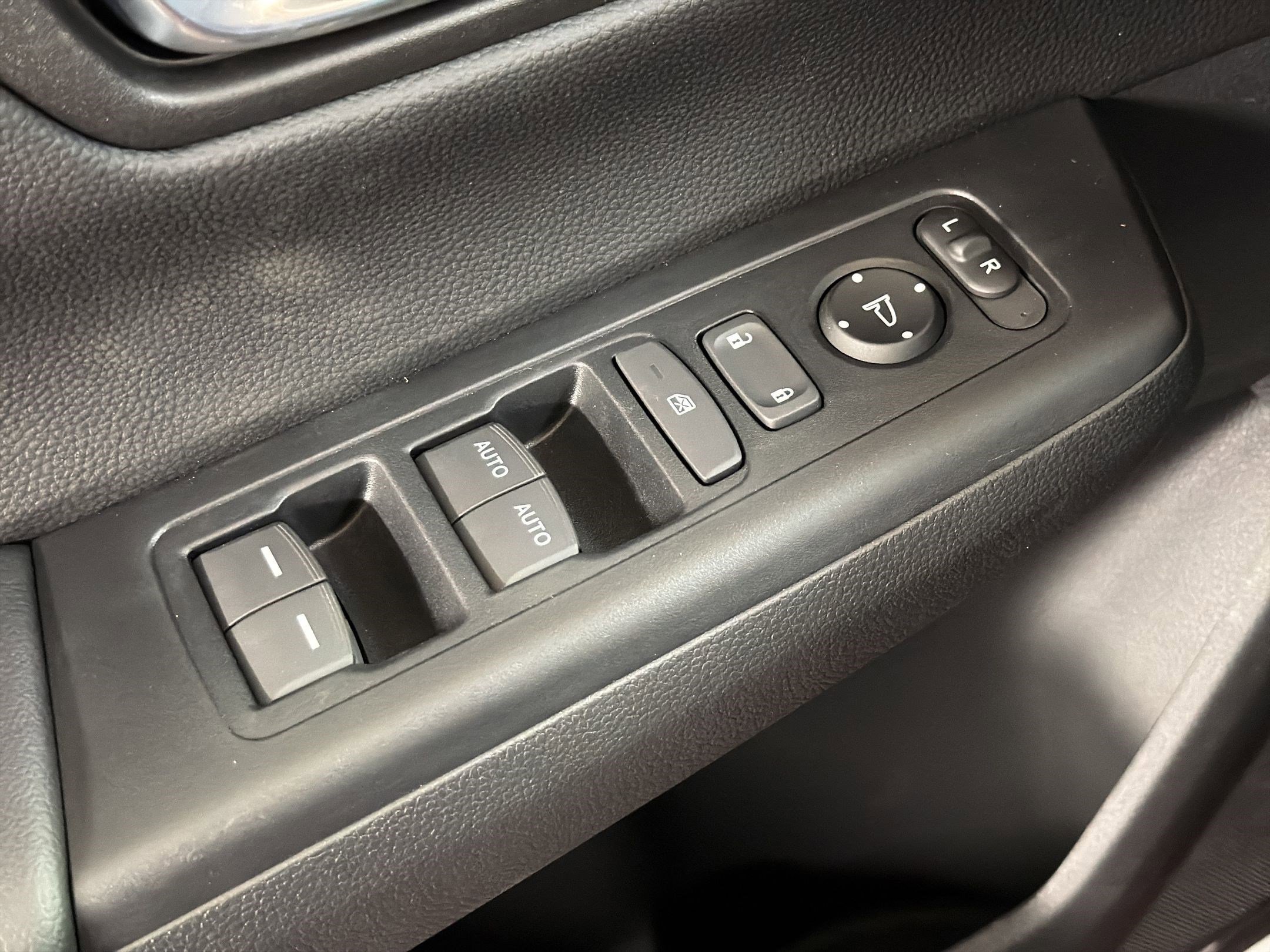 New 2026 Honda CR-V EX image 13