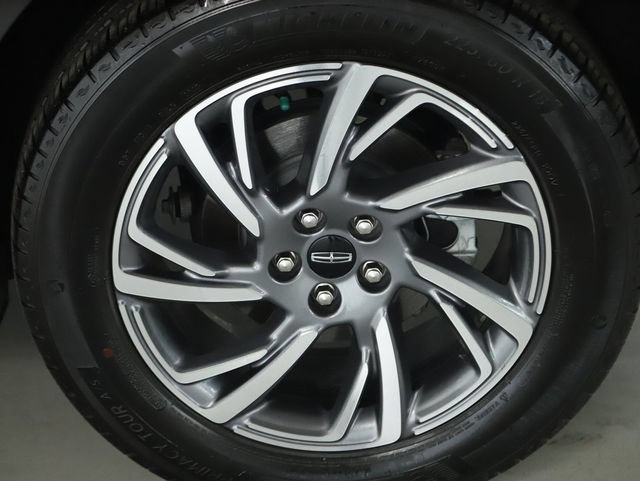 Used 2023 Lincoln Corsair AWD image 42