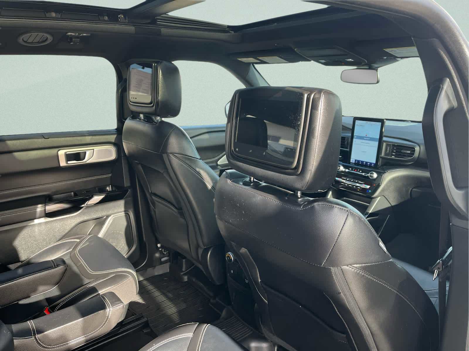 Used 2023 Ford Explorer ST w/ Equipment Group 401A image 20