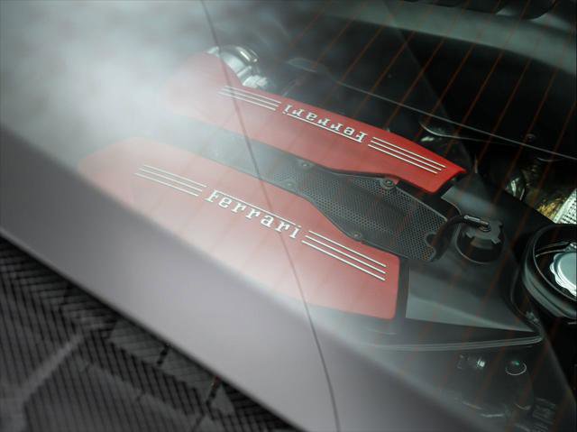 Used 2018 Ferrari 488 GTB image 29