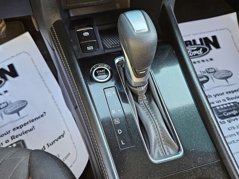 Used 2024 Nissan Kicks SR image 21