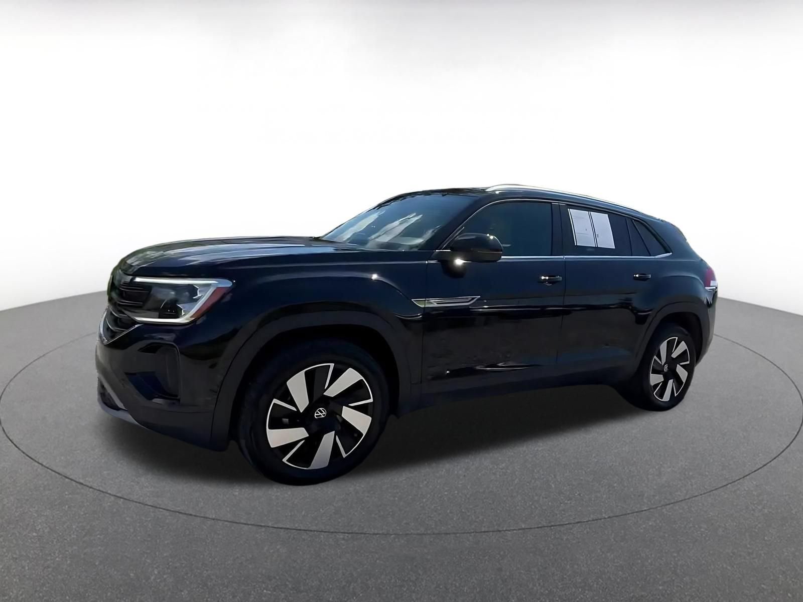 Used 2026 Volkswagen Atlas Cross Sport SE FWD image 7