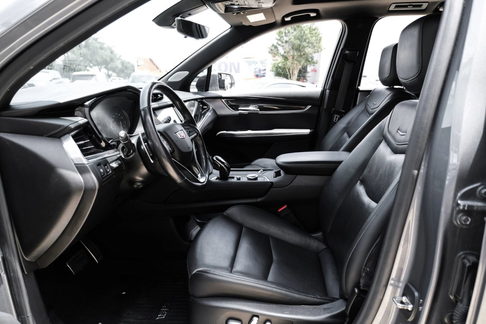 Used 2020 Cadillac XT6 Sport AWD/4WD image 3