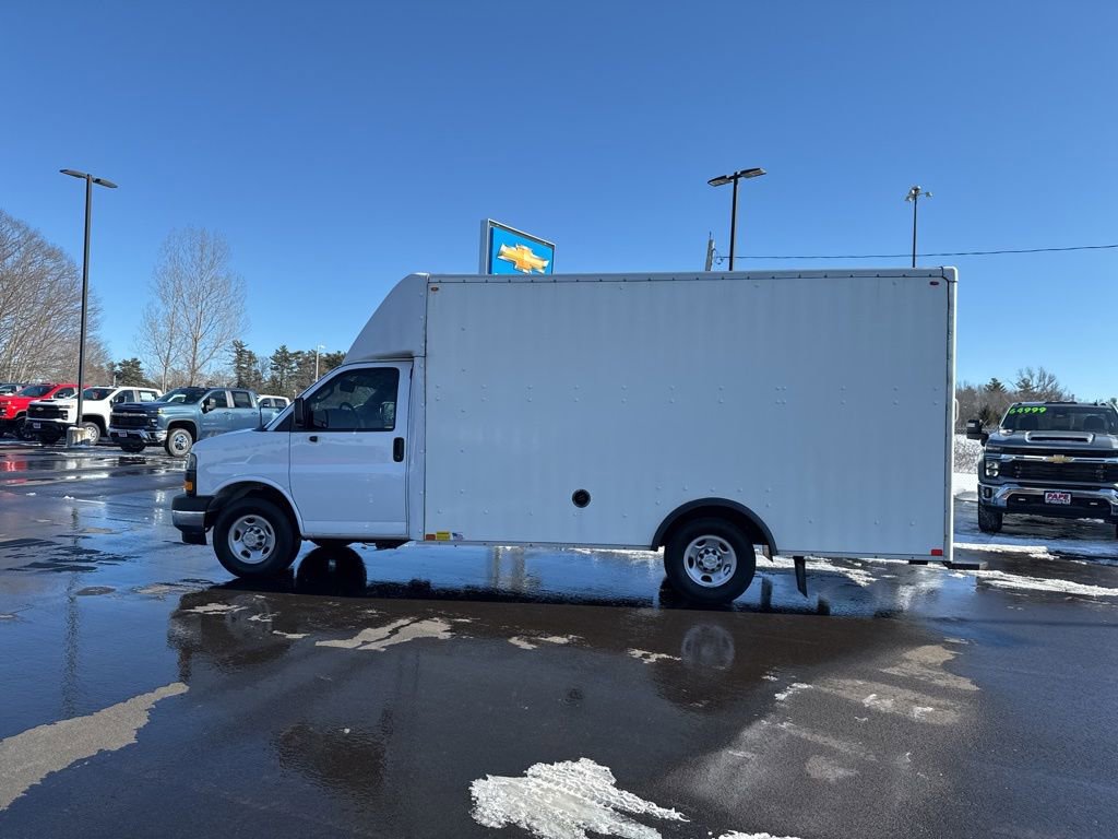 Used 2023 Chevrolet Express 3500 w/ Power Convenience Package image 10