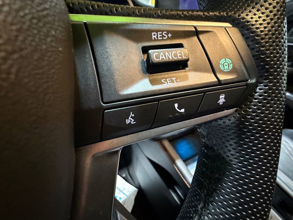 Used 2023 Mitsubishi Outlander SEL image 29