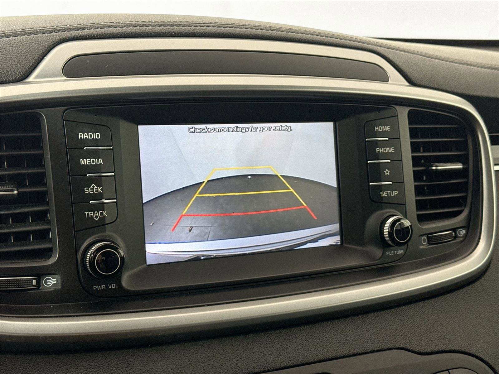 Used 2019 Kia Sorento L image 24