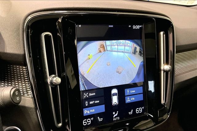 Used 2020 Volvo XC40 T5 R-Design w/ Protection Package image 14