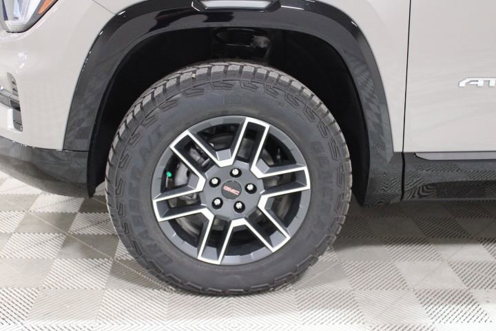 New 2026 GMC Terrain AT4 AWD/4WD image 40