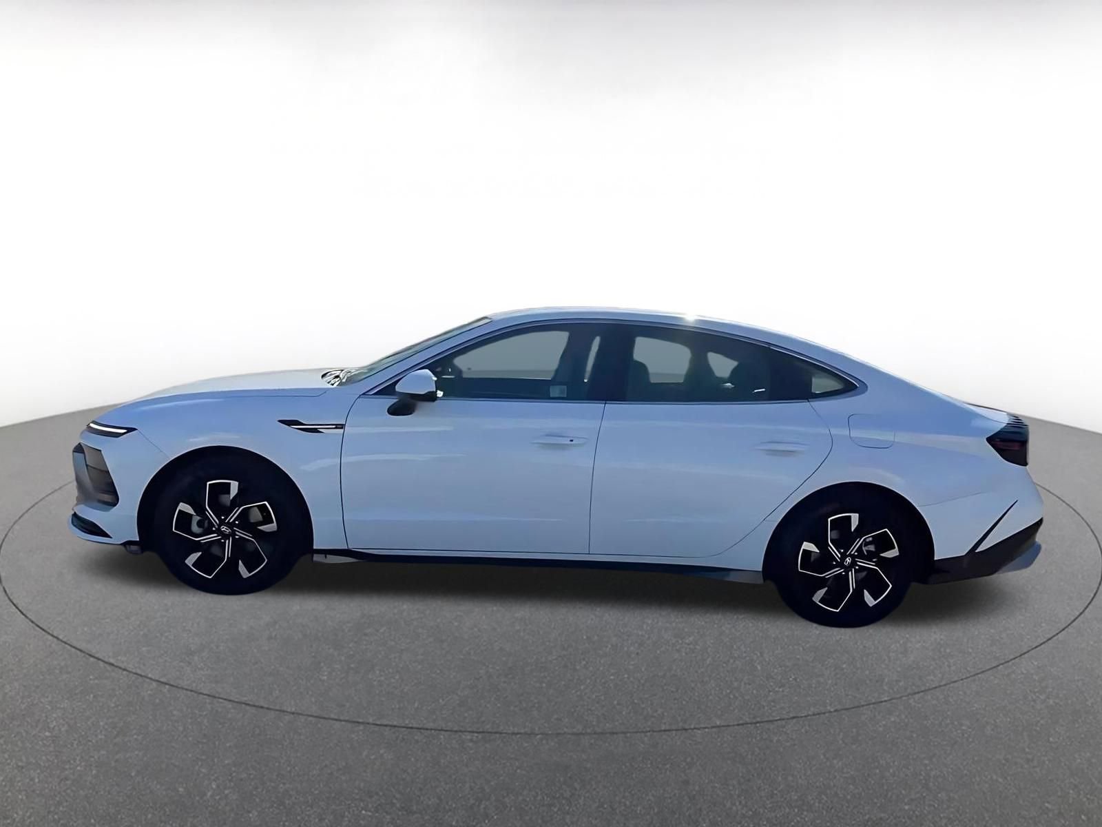 Used 2025 Hyundai Sonata SEL image 9