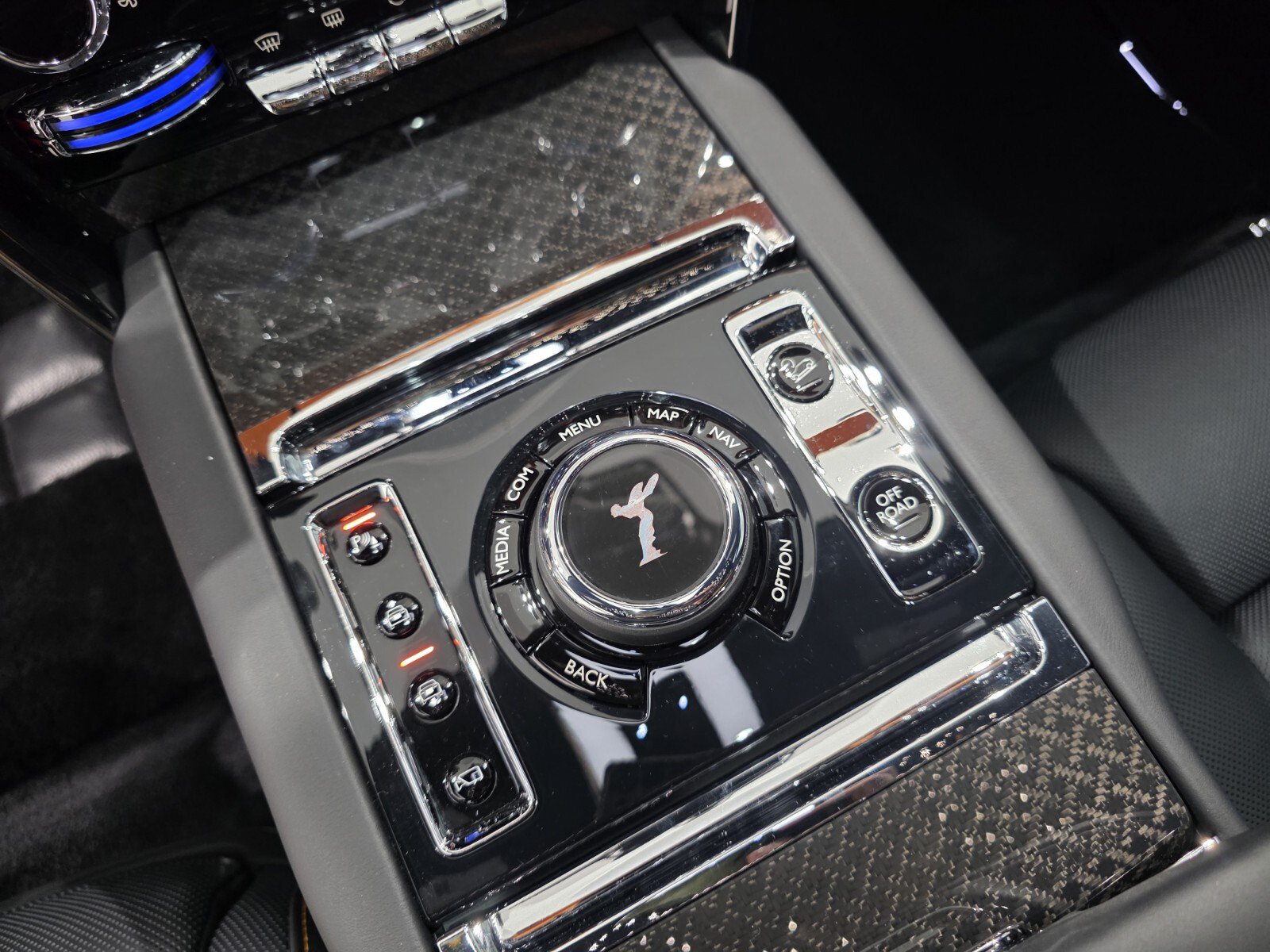 Used 2024 Rolls-Royce Cullinan Black Badge w/ Leather Finishing Pack AWD/4WD image 20