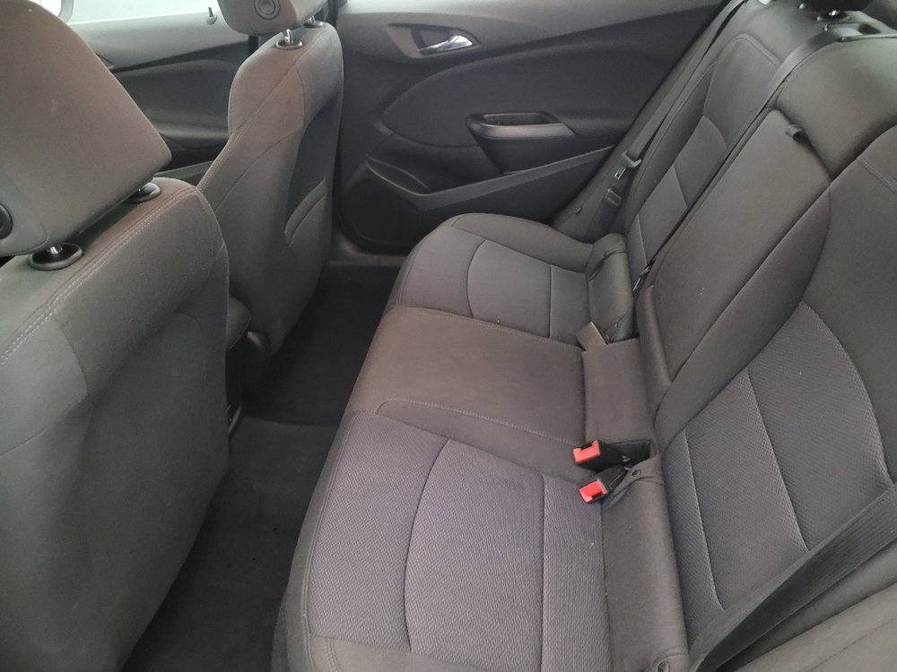 Used 2018 Chevrolet Cruze LT image 18