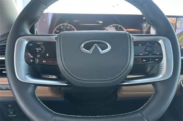 Used 2025 INFINITI QX80 Sensory image 30